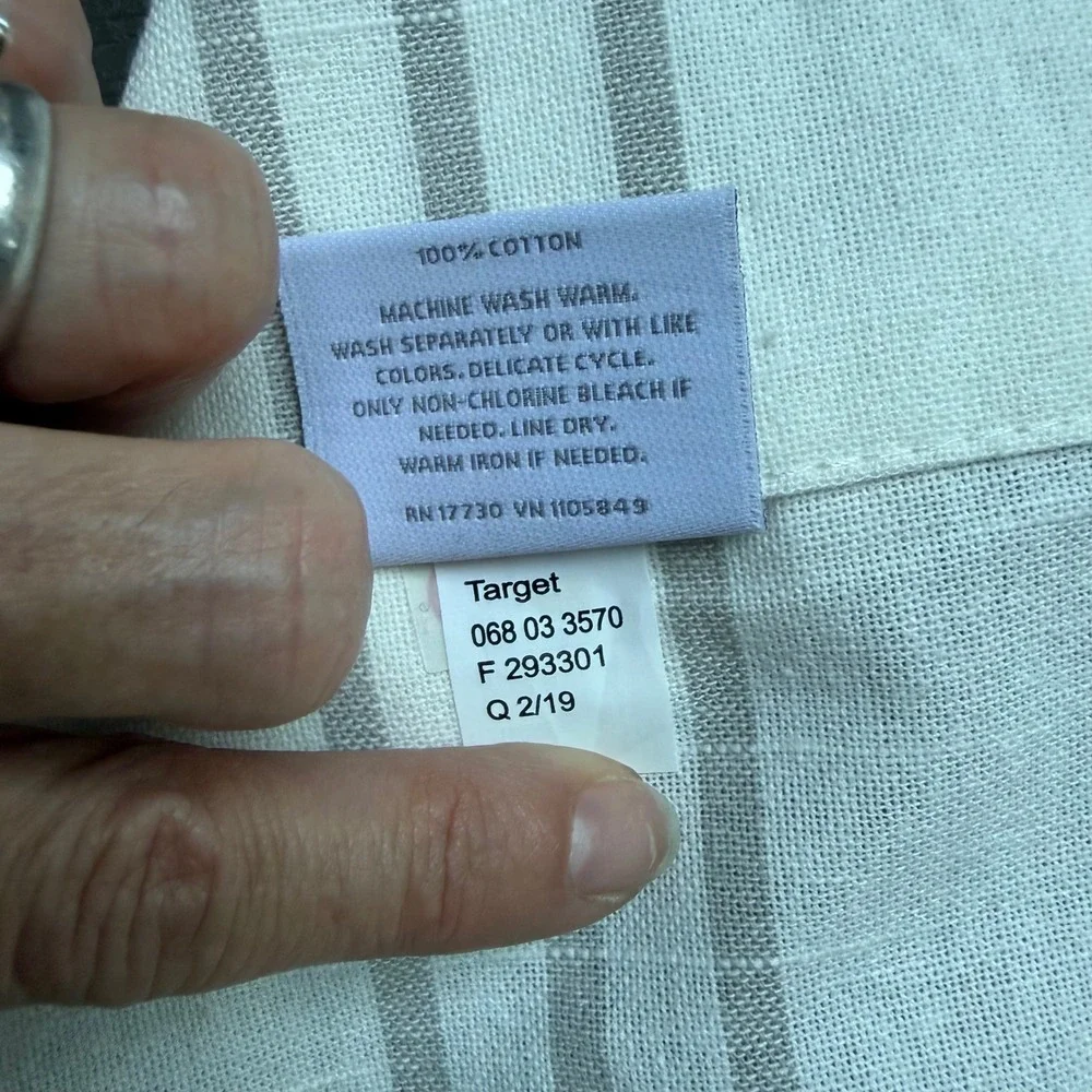 9.a.38 100% Cotton Tablecloth 37x43.5 Gray White Plaid Stripe Threshold